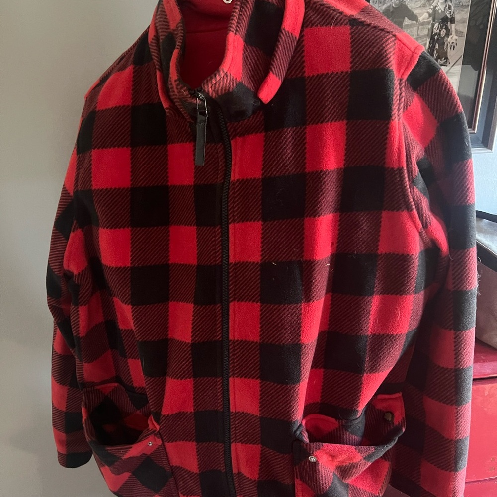 Winter coat. Small imperfection shown in picture.